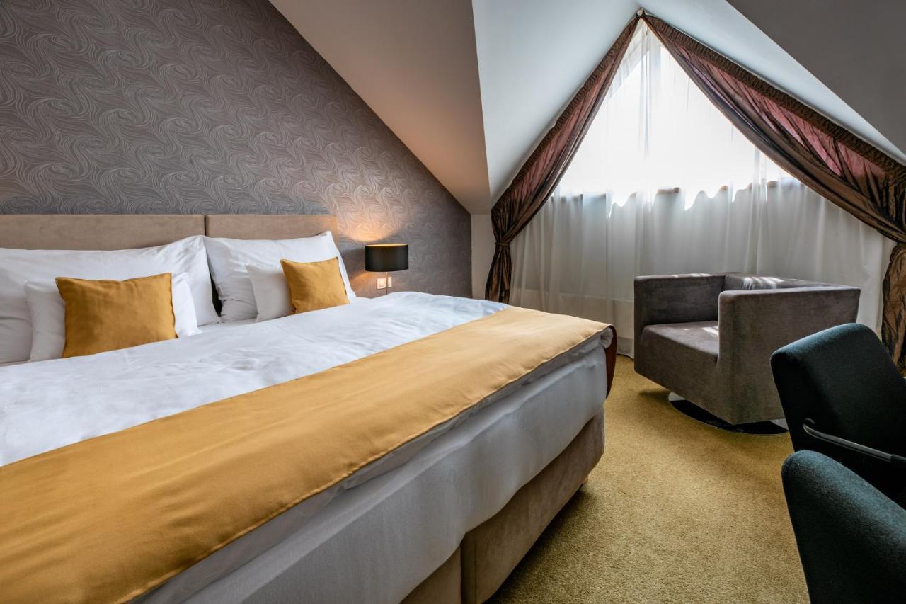 Hotel Vetruse Ústí nad Labem Dış mekan fotoğraf