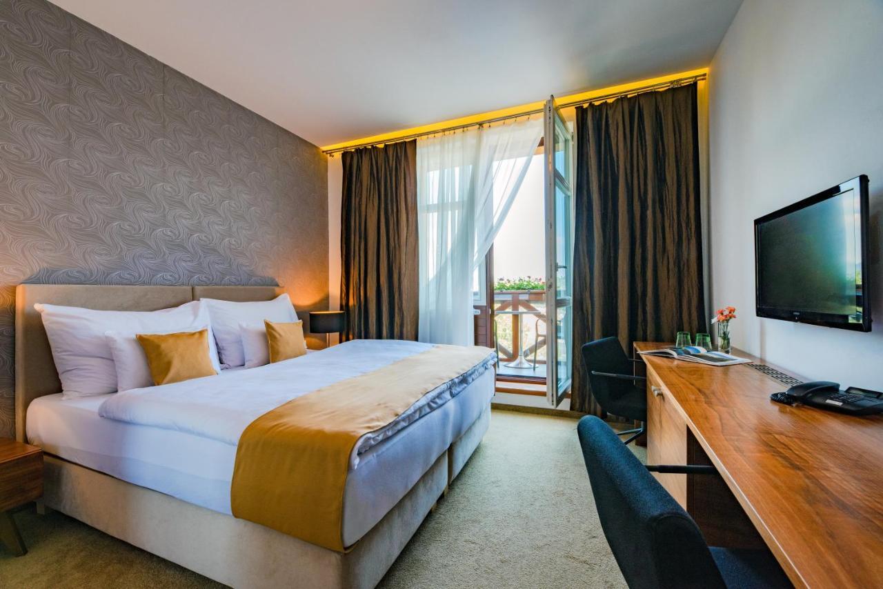 Hotel Vetruse Ústí nad Labem Dış mekan fotoğraf