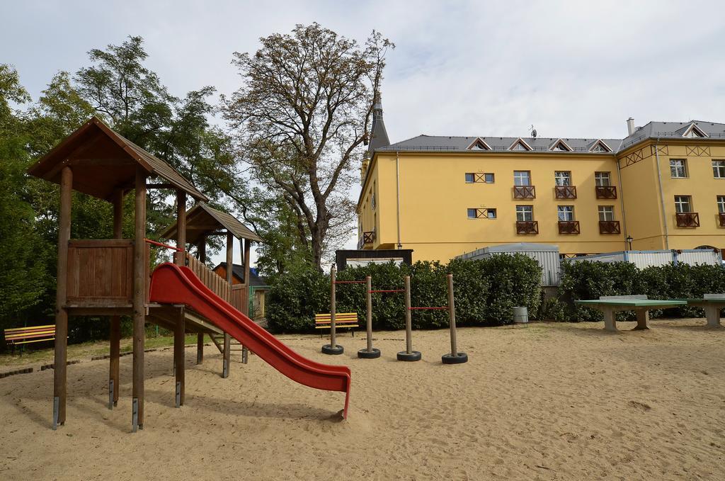 Hotel Vetruse Ústí nad Labem Dış mekan fotoğraf